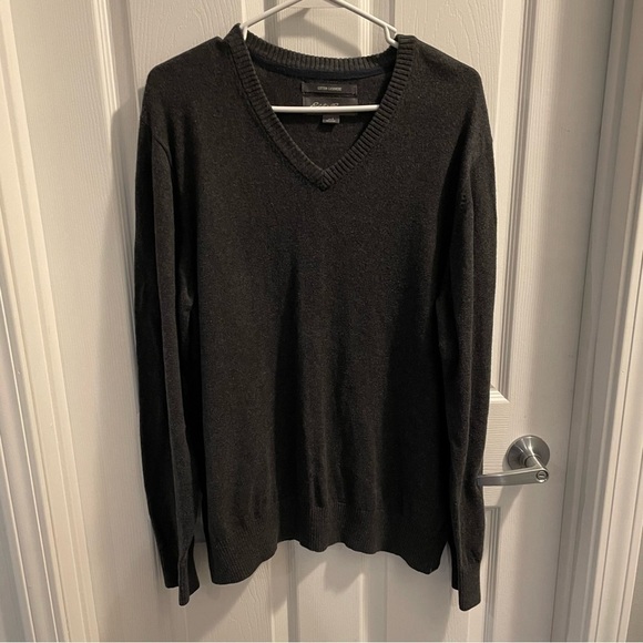 Eddie Bauer Cotton Cashmere Blend Dark Gray Sweater L - Picture 1 of 9